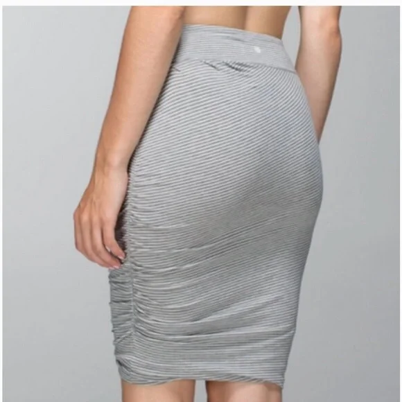 2 Lululemon Athletica Boulevard Bliss Skirt & Anytime Skirt size 12, 2 skirts - Picture 10 of 12